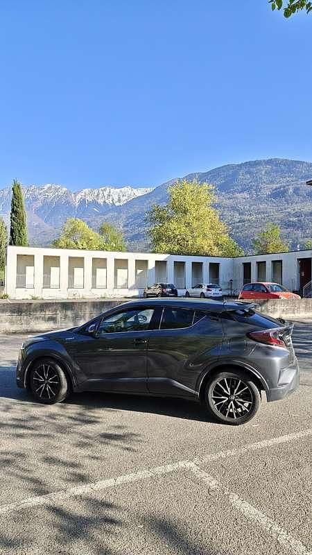 Usata Toyota C-HR Lounge 98 CV (72 kW) 2018 Grigio SUV