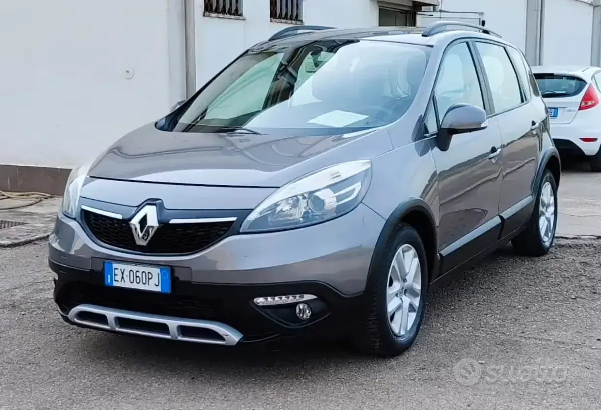 Usata Renault Scénic XMOD 110 CV (80 kW) 2014 Other Monovolume