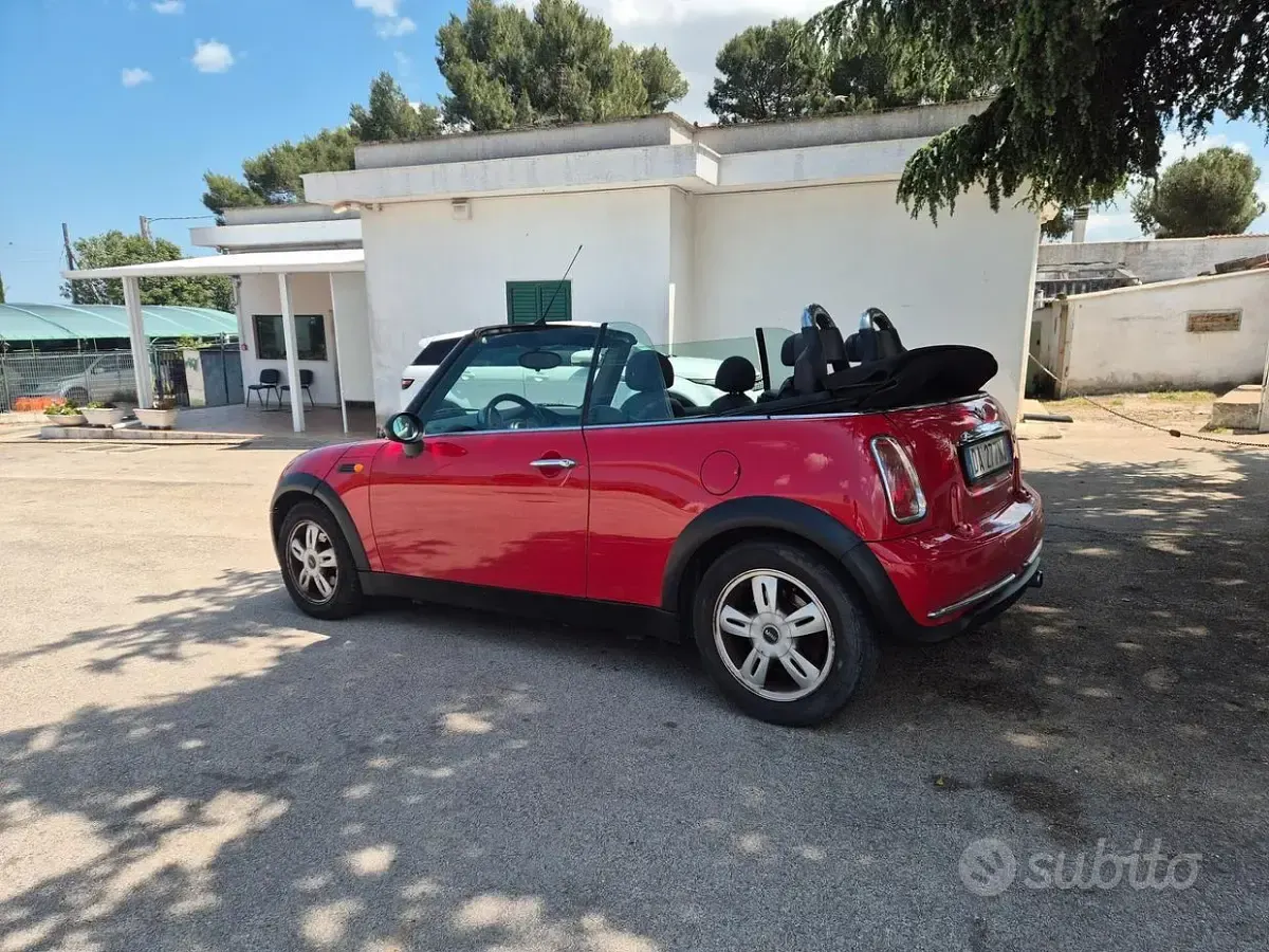 Usata Mini One Cabriolet 90 CV (66 kW) 2006 Rosso Cabrio