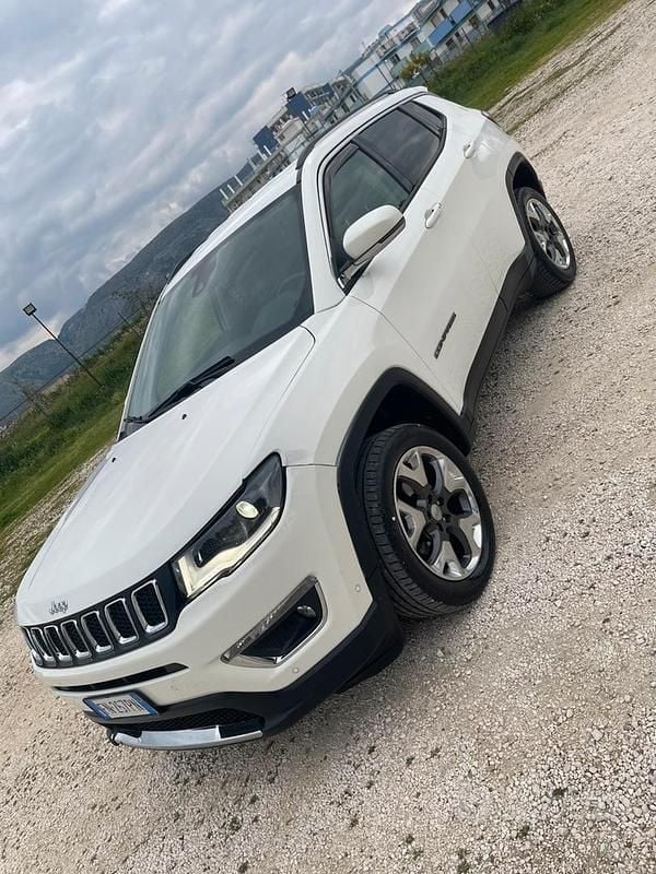 Usata Jeep Compass 140 CV (102 kW) 2018 Bianco SUV