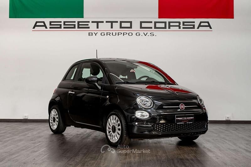 Nero brillante Usata 2020 Fiat 500 Dolcevita Due volumi | 11.000 € (Buon prezzo) - Immagine 1/4
