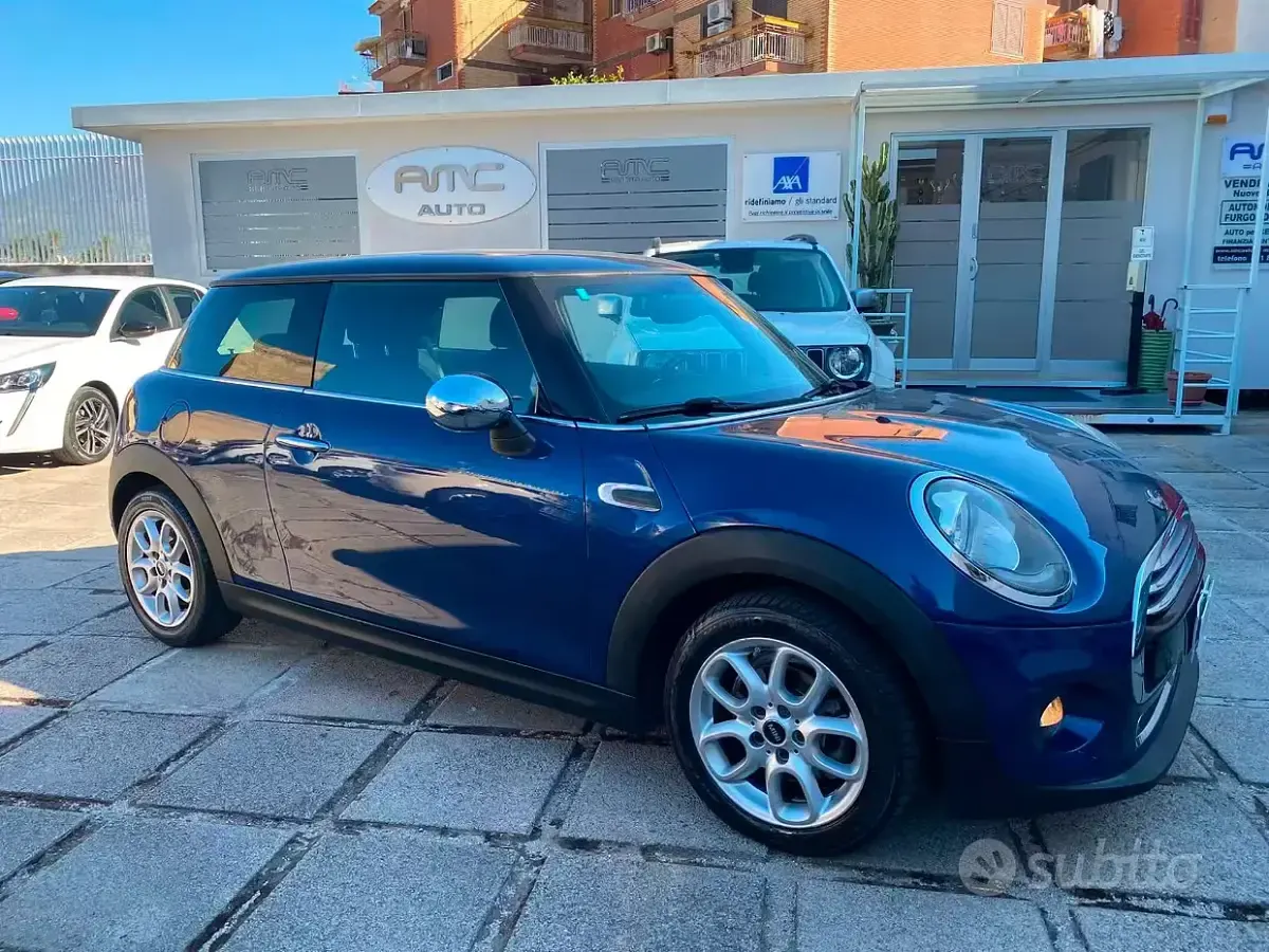 Usata Mini Cooper D 116 CV (85 kW) 2016 Bluazzurro Utilitaria