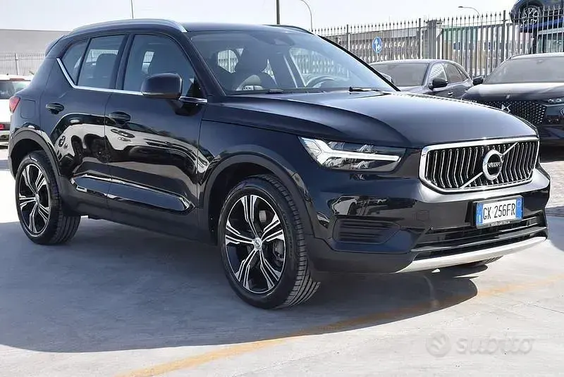 Usata Volvo XC40 Inscription 261 CV (191 kW) 2022 Nero SUV