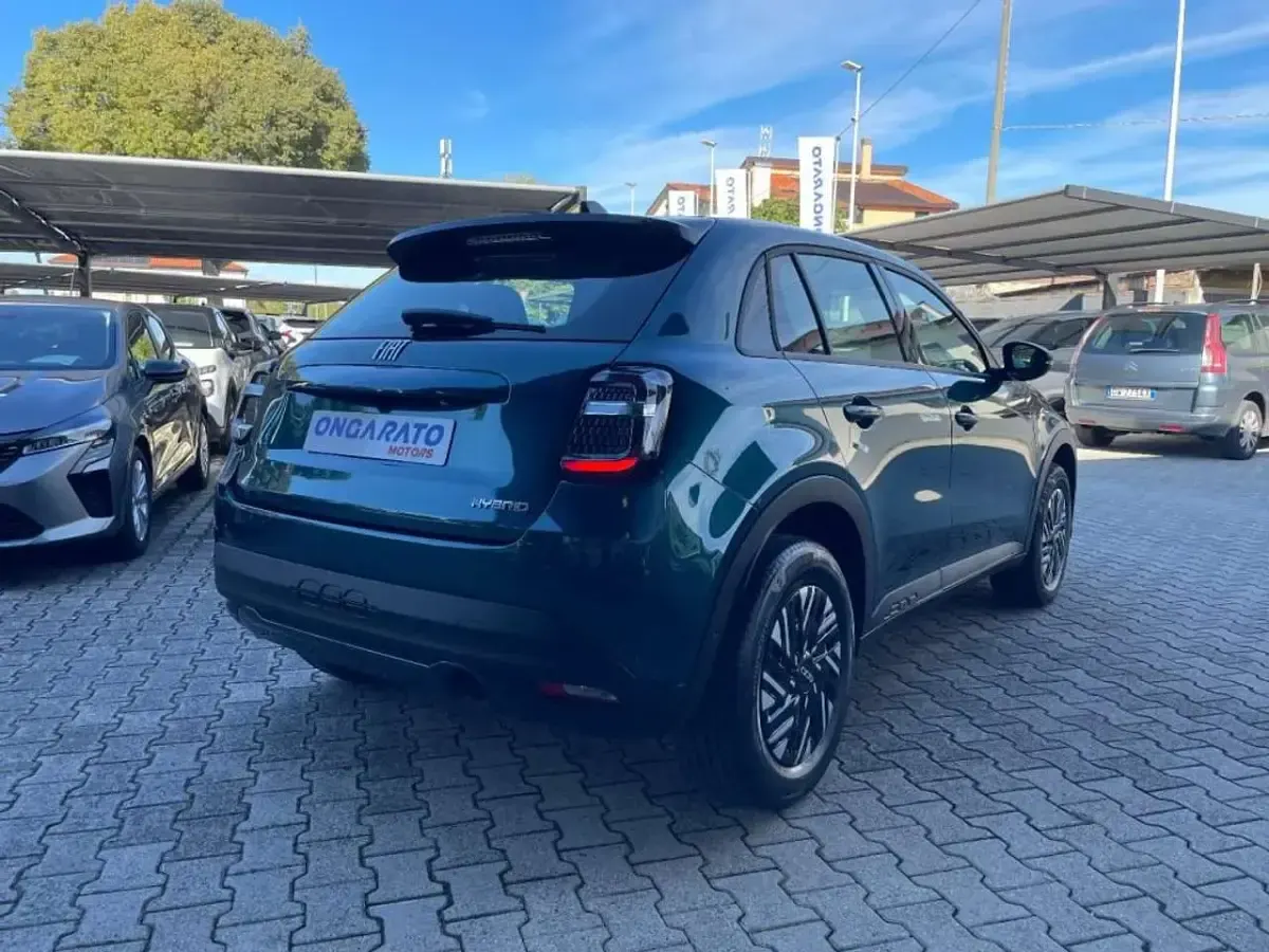 Nuova Fiat 600 La Prima 110 CV (80 kW) 2026 Verde SUV
