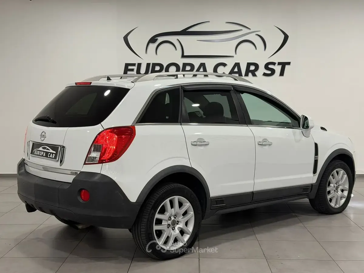 Usata Opel Antara Cosmo 163 CV (119 kW) 2011 Bianco SUV