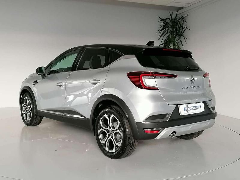 Usata Renault Captur Intens 90 CV (66 kW) 2021 Argento met/tetto nero SUV