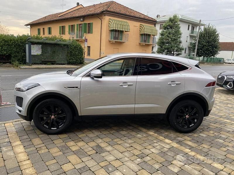 Usado Jaguar E-Pace S 150 CV (110 kW) 2020 Gris SUV