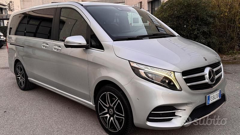 Usata Mercedes V250 Premium 190 CV (139 kW) 2018 Grigio Monovolume