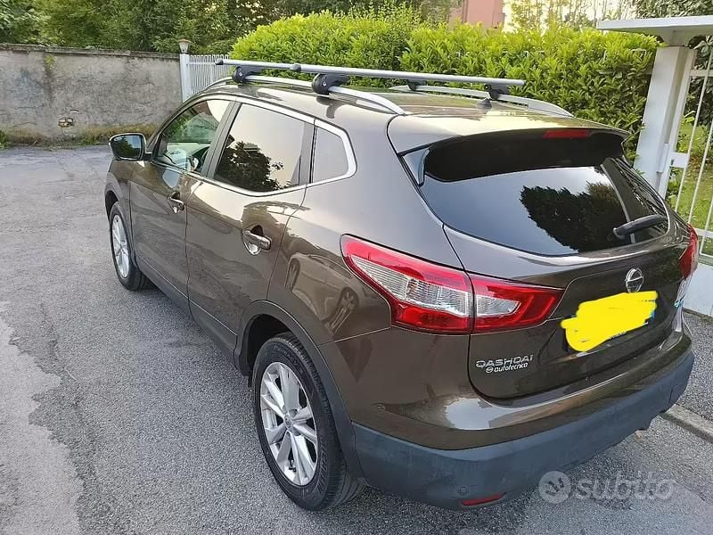 Usata Nissan Qashqai Acenta Premium 110 CV (80 kW) 2014 Marrone SUV