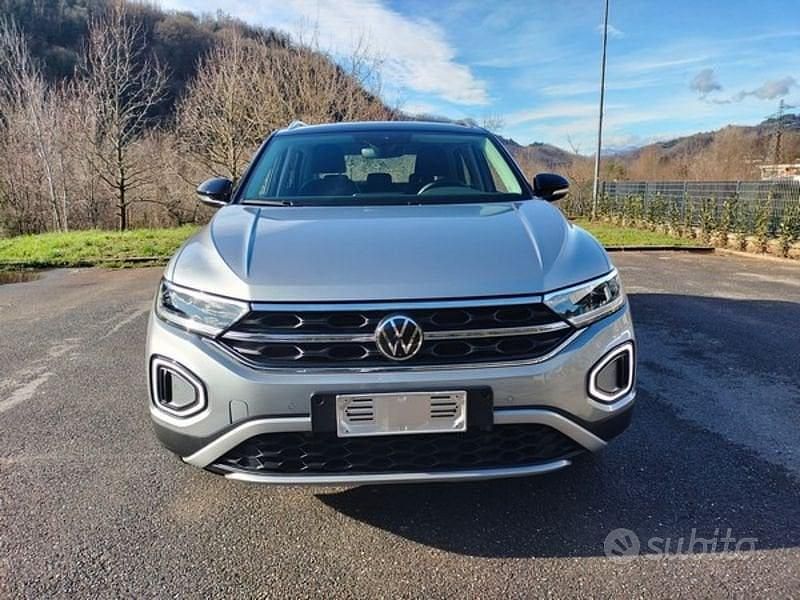 Usata VW T-Roc Style 116 CV (85 kW) 2025 Grigio SUV