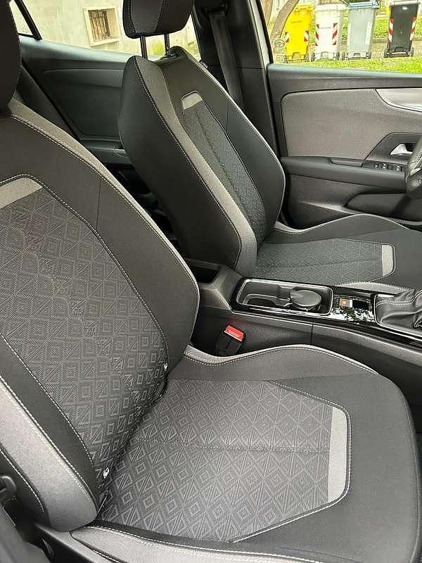 Usata Opel Mokka Elegance 101 CV (74 kW) 2024 Bianco SUV
