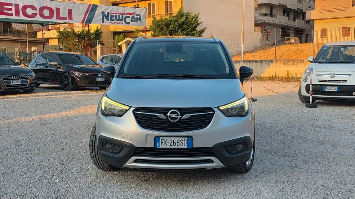 Usata Opel Crossland X Innovation 99 CV (72 kW) 2017 Argento SUV