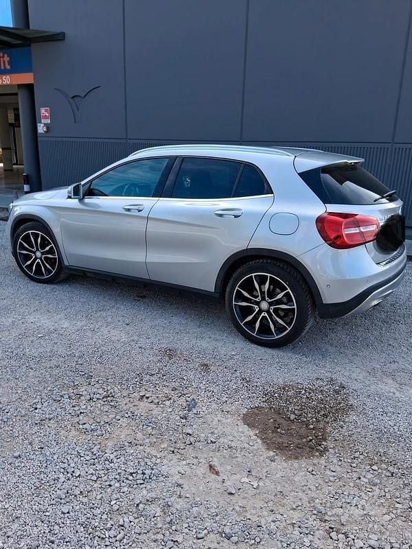 Usata Mercedes GLA220 2014 Grigio SUV