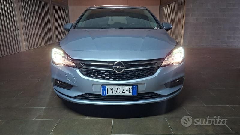 Usata Opel Astra Innovation 136 CV (100 kW) 2018 Grigio Station wagon