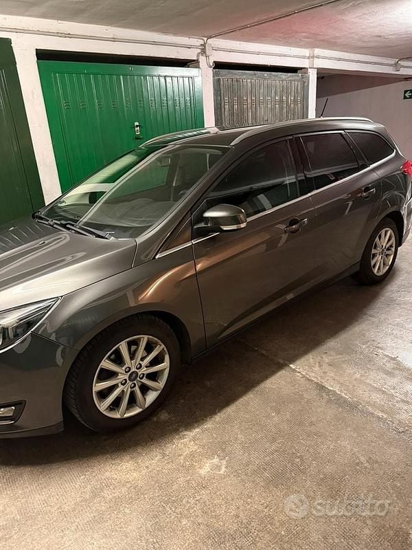 Usata Ford Focus 2018 Grigio Station wagon