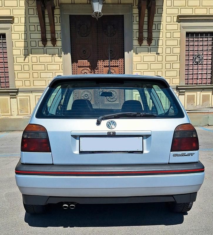 Usata VW Golf III GT 100 CV (73 kW) 1996 Blu Berlina