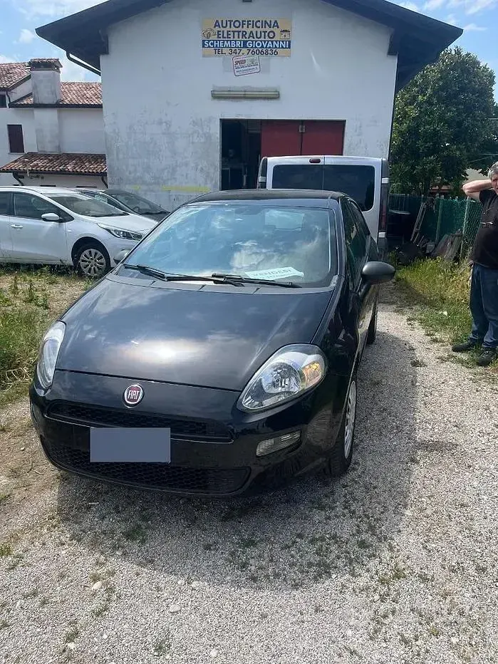 Usata Fiat Punto 75 CV (55 kW) 2014 Nero Utilitaria
