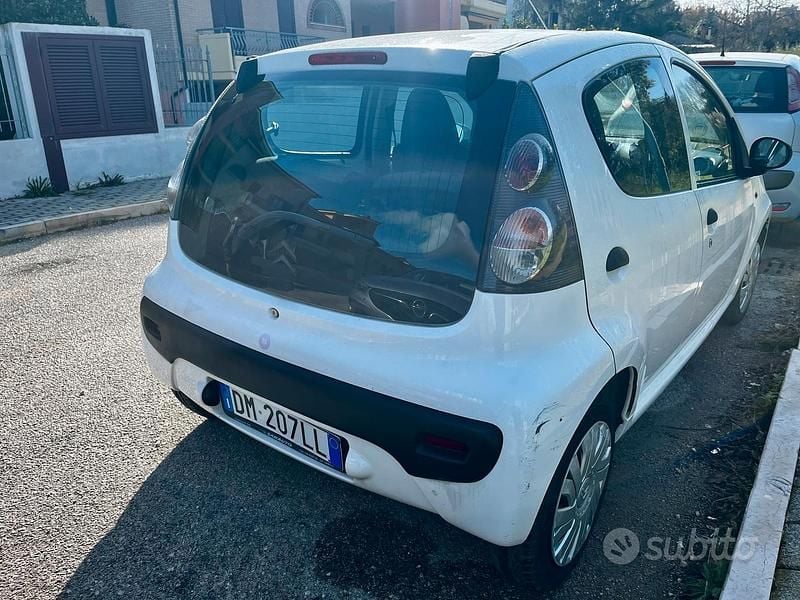 Usata Citroën C1 68 CV (50 kW) 2007 Bianco Utilitaria