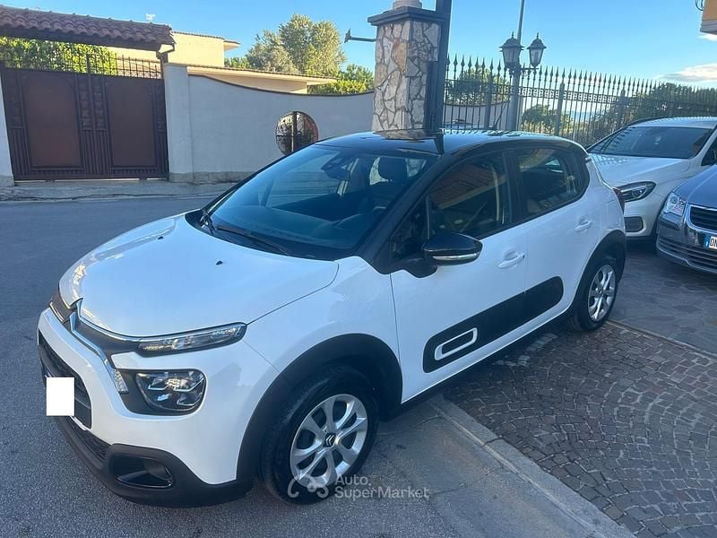 Bianco Usata 2022 Citroën C3 Shine Due volumi | 11.500 € (Ottimo prezzo) - Immagine 1/4
