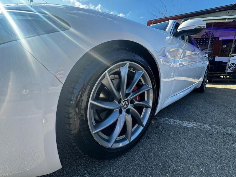 Usata Alfa Romeo Giulia Super 150 CV (110 kW) 2016 Bianco Berlina
