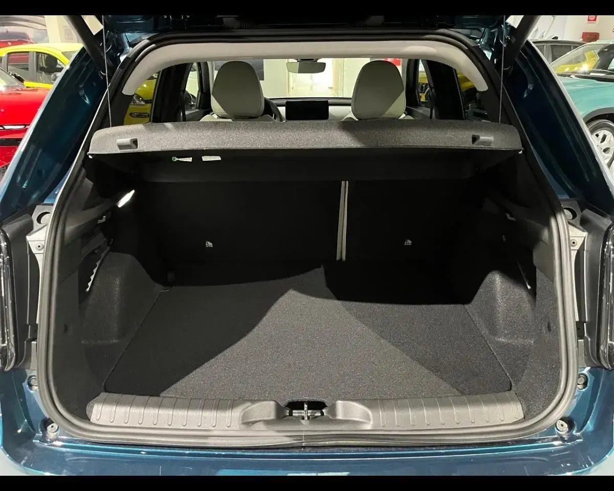 Usata Fiat 600 La Prima 110 CV (80 kW) 2024 Blu SUV
