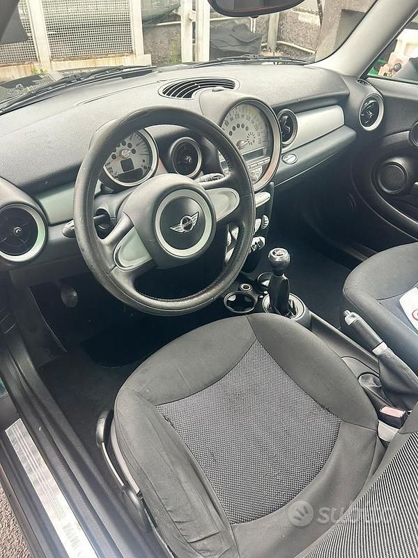 Gebraucht Mini Cooper 109 PS (80 kW) 2007 Schwarz Kleinwagen