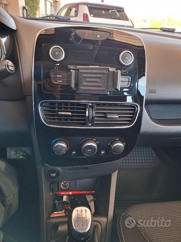 Usata Renault Clio GrandTour 75 CV (55 kW) 2018 Station wagon