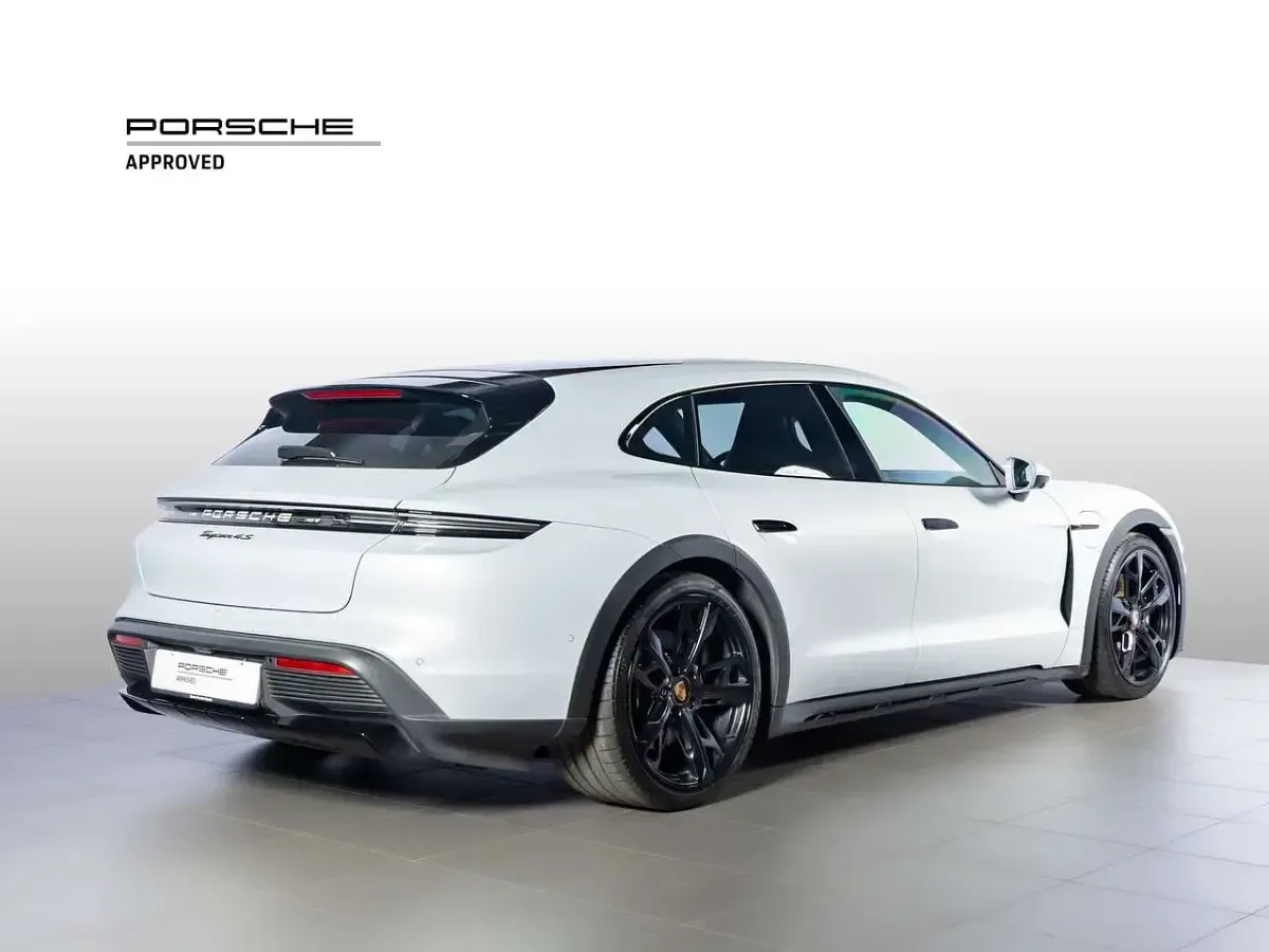 Usata Porsche Taycan 4S Cross Turismo Cross Turismo 319 kW (435 CV) 2025 Grigio ghiaccio metallizzato Station wagon