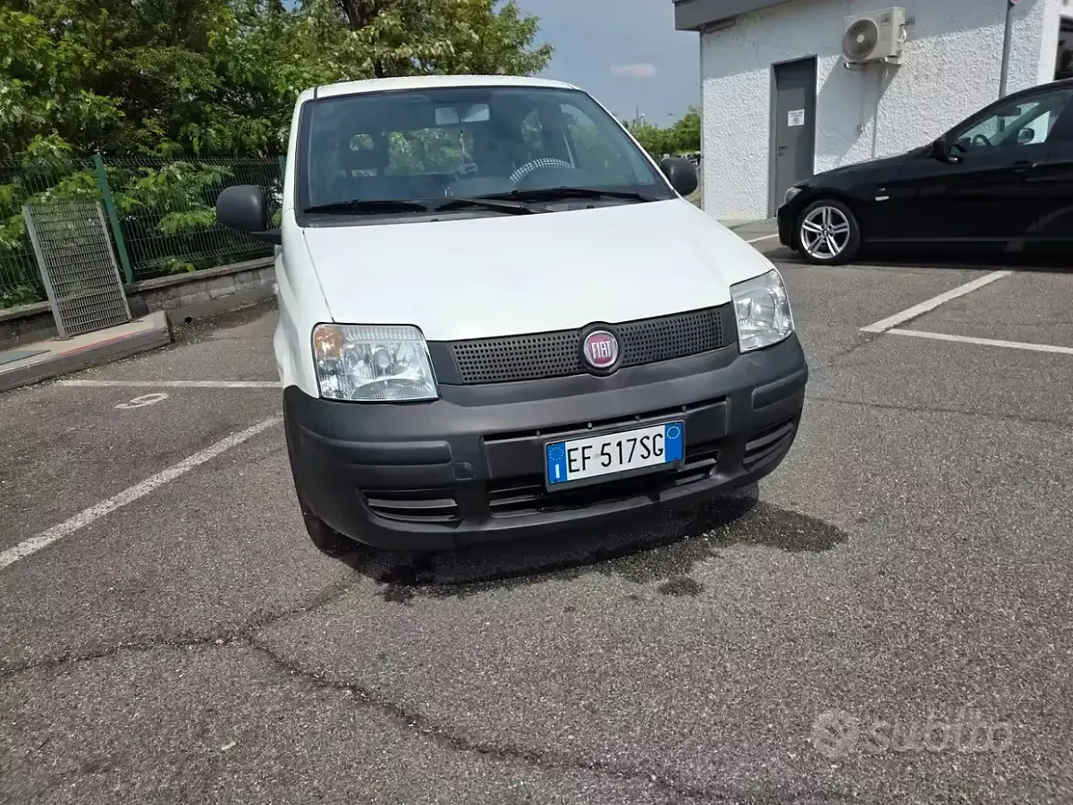 Usata Fiat Panda Dynamic 69 CV (50 kW) 2011 Bianco Utilitaria