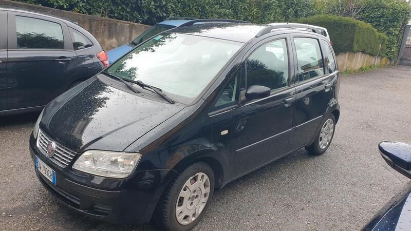 Usata Fiat Idea 77 CV (56 kW) 2009 Nero Monovolume