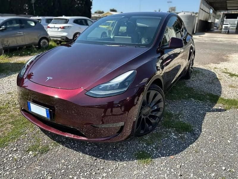 Usata Tesla Model Y Performance 392 kW (534 CV) 2023 Nero SUV