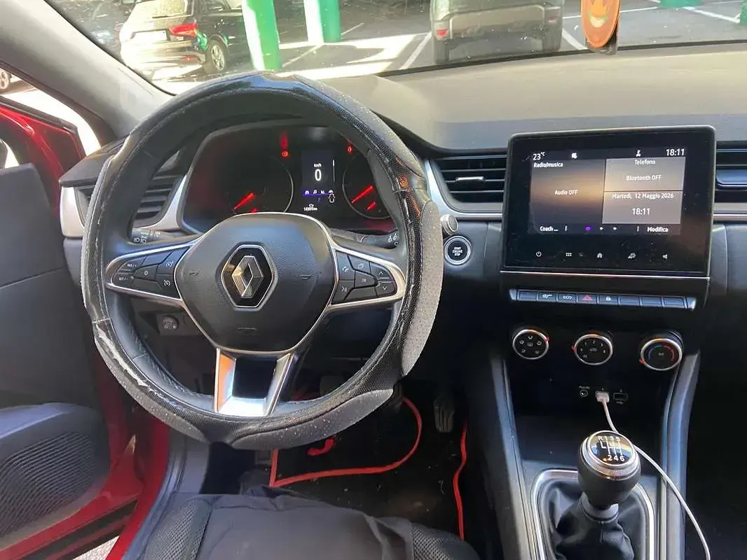 Usata Renault Captur Zen 101 CV (74 kW) 2021 Rosso SUV