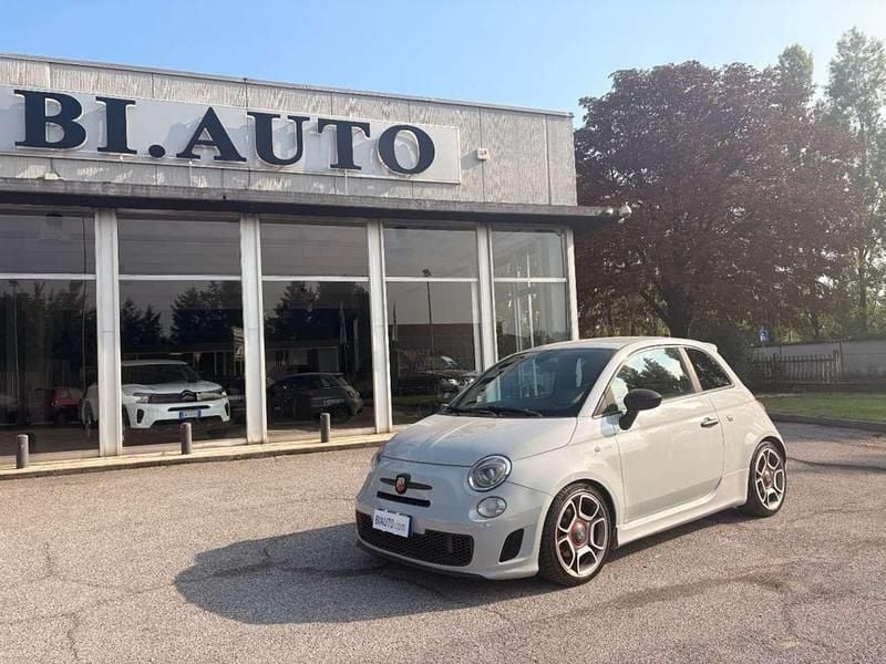 Usata Abarth 500 135 CV (99 kW) 2008 Grigio chiaro Utilitaria