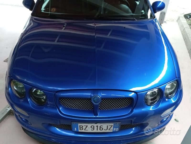 Usata MG ZR 120 CV (88 kW) 2002 Blu/azzurro Utilitaria