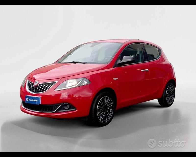 Rosso Usata 2022 Lancia Ypsilon Gold Due volumi | 13.000 € (Cara) - Immagine 1/4