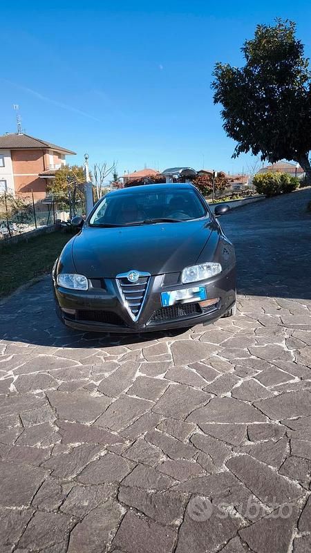 Usata Alfa Romeo GT 150 CV (110 kW) 2004 Nero Coupé
