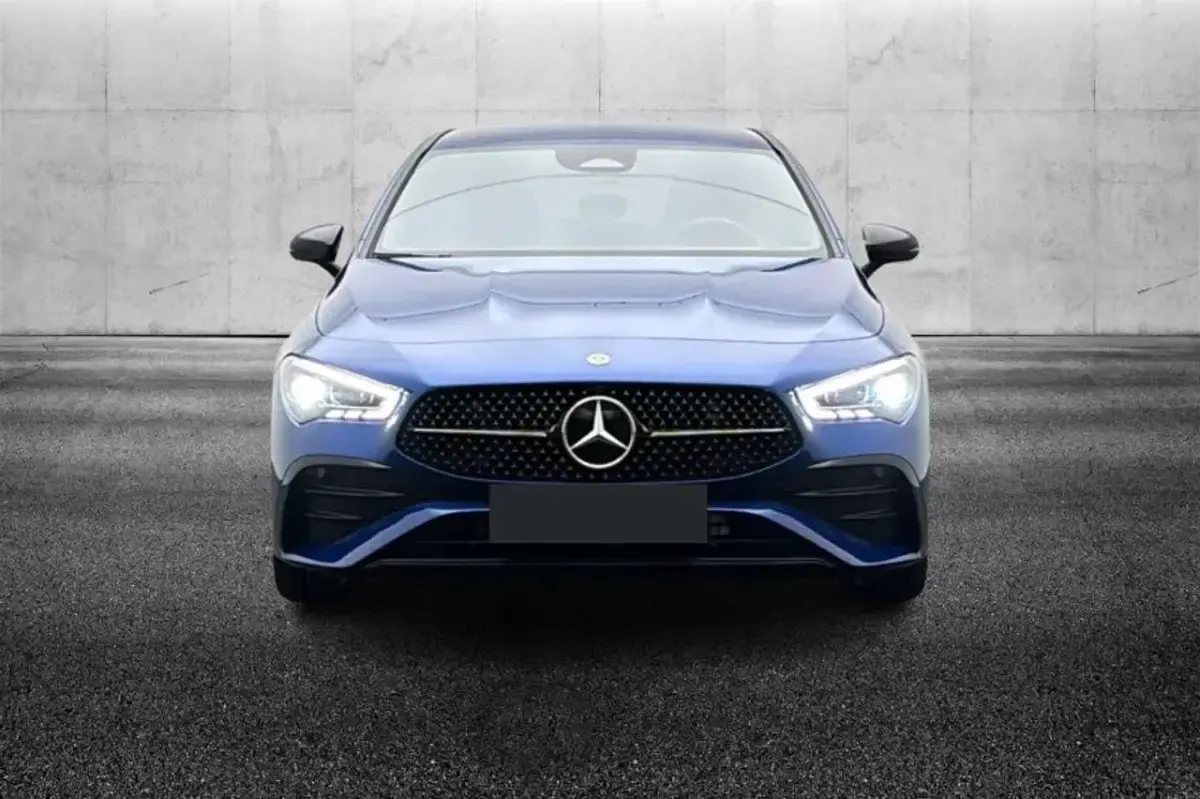 Usata Mercedes CLA200 AMG Line Premium 150 CV (110 kW) 2025 Blu/azzurro Station wagon