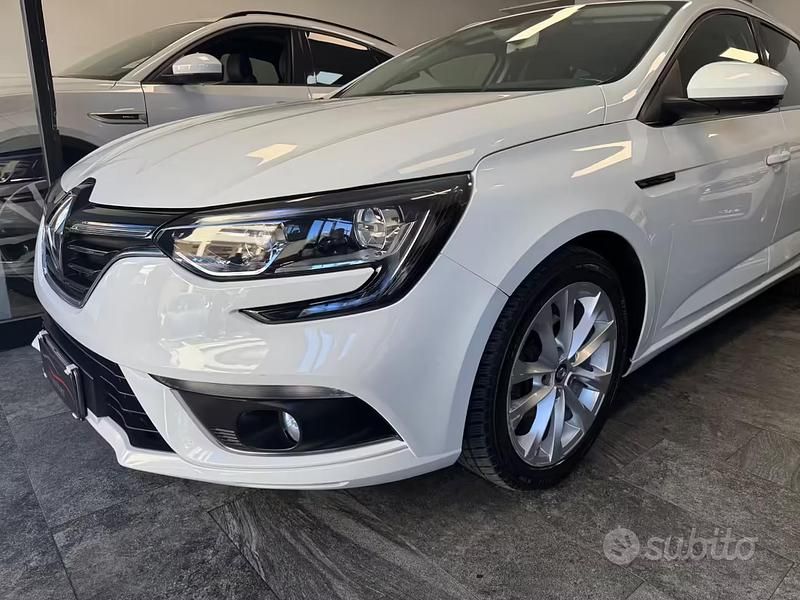 Usata Renault Mégane GrandTour 110 CV (80 kW) 2017 Bianco Station wagon