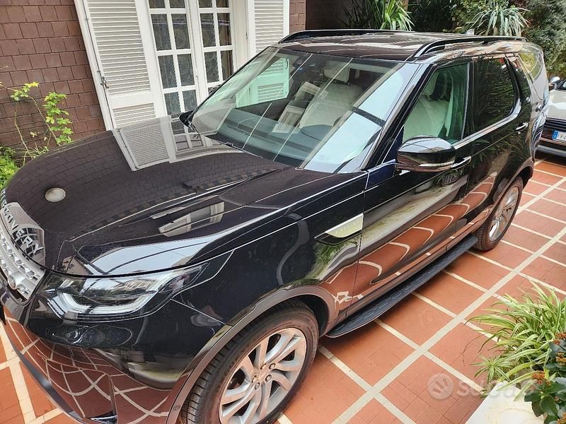 Usata Land Rover Discovery 5 HSE 241 CV (177 kW) 2019 Nero SUV