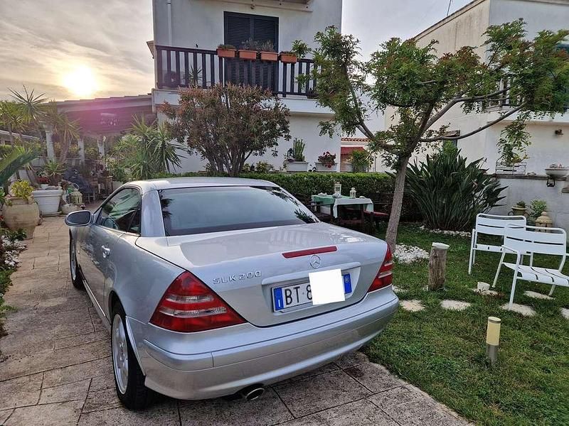 Usata Mercedes SLK200 163 CV (119 kW) 2001 Argento Cabrio