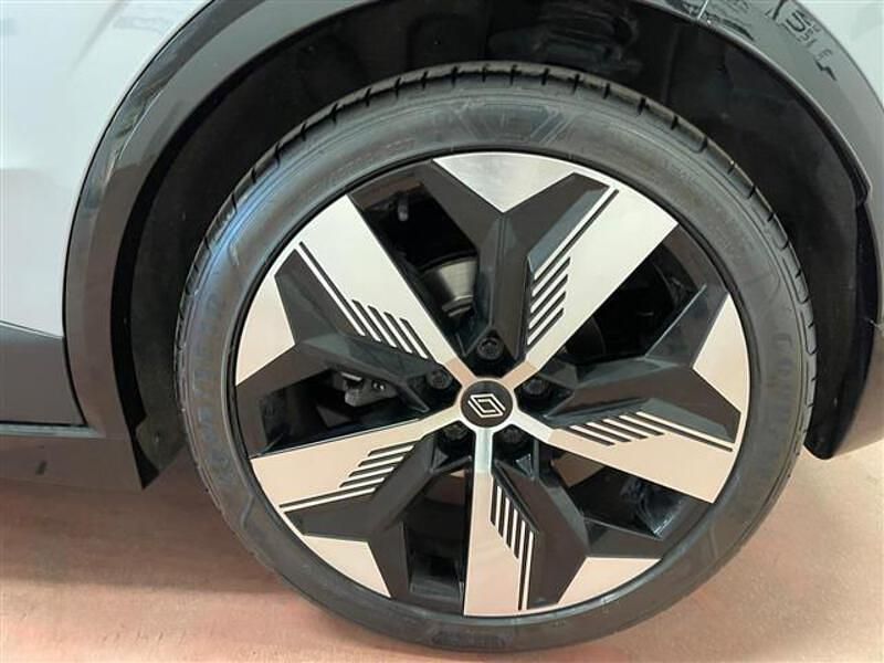 Usata Renault Megane E-Tech Techno 161 kW (220 CV) 2023 Grigio chiaro