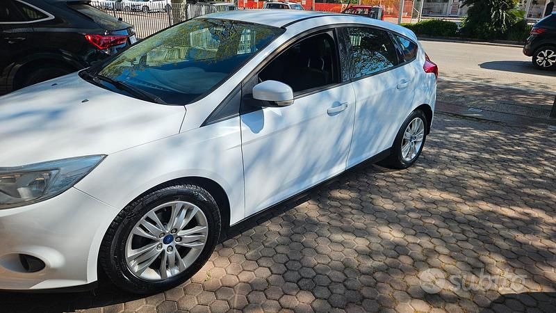 Usata Ford Focus 115 CV (84 kW) 2011 Berlina