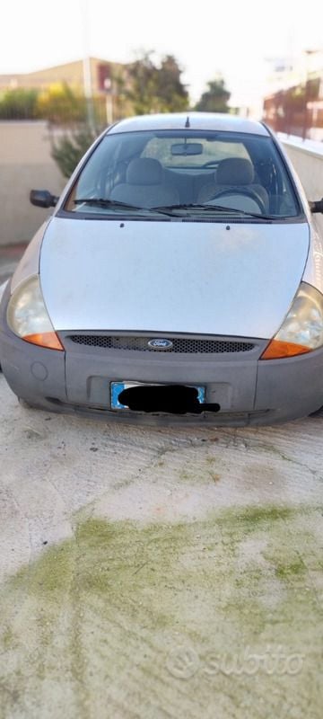 Usata 1999 Ford Ka Due volumi | 700 € (Buon prezzo) - Immagine 1/4