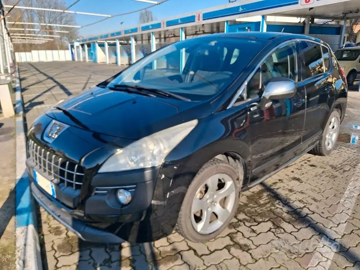 Usata Peugeot 3008 115 CV (84 kW) 2013 Nero Station wagon
