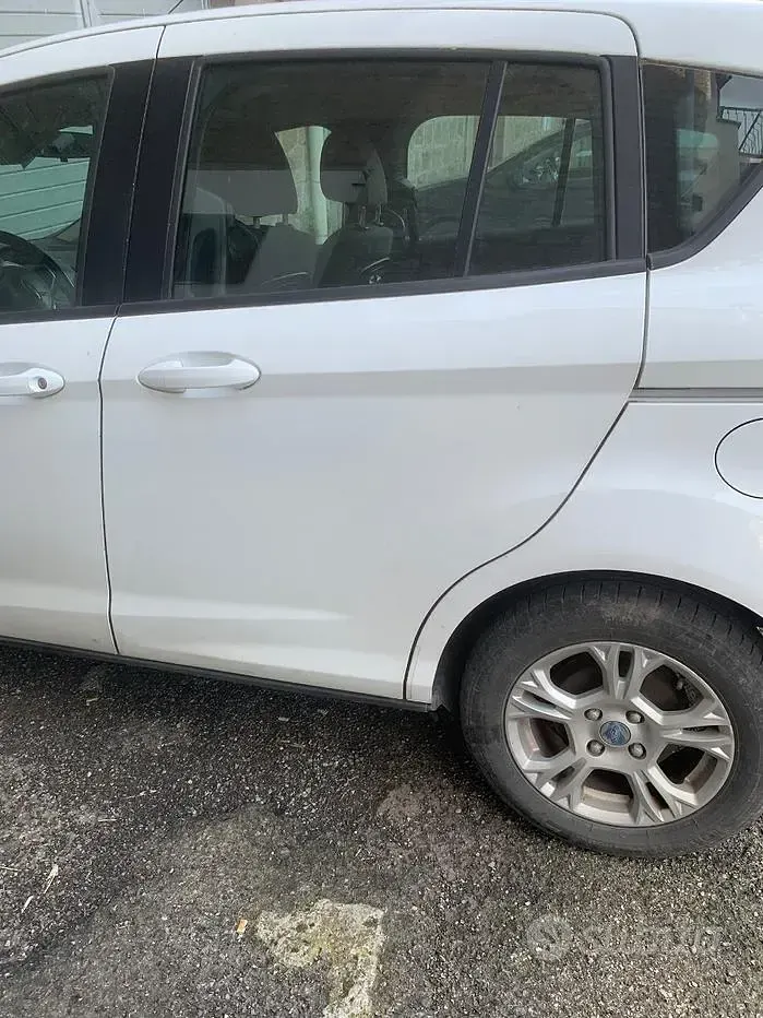 Usata Ford B-MAX 90 CV (66 kW) 2013 Bianco Monovolume