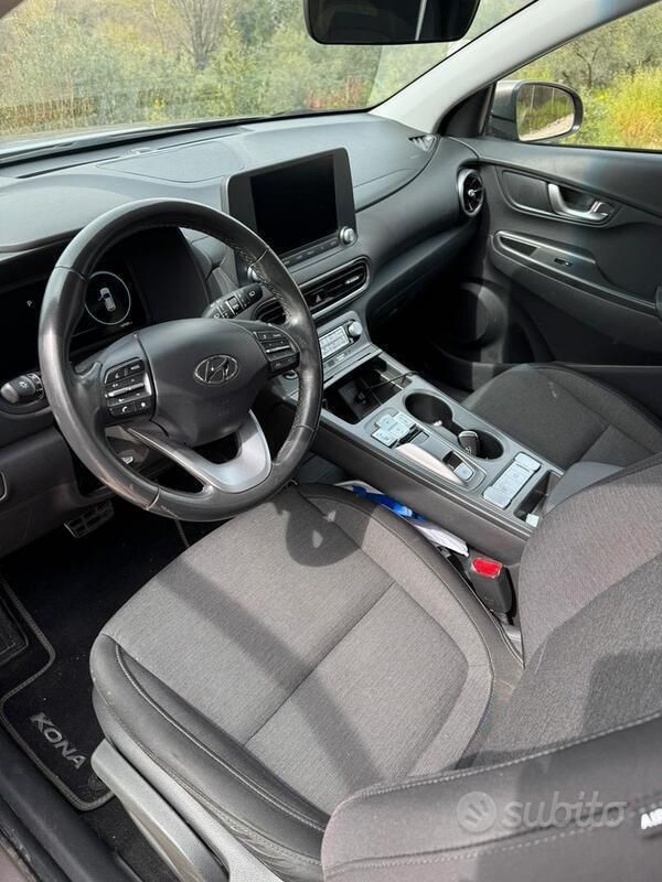 Usata 2022 Hyundai Kona SUV | 17.500 € (Buon prezzo) - Immagine 1/4