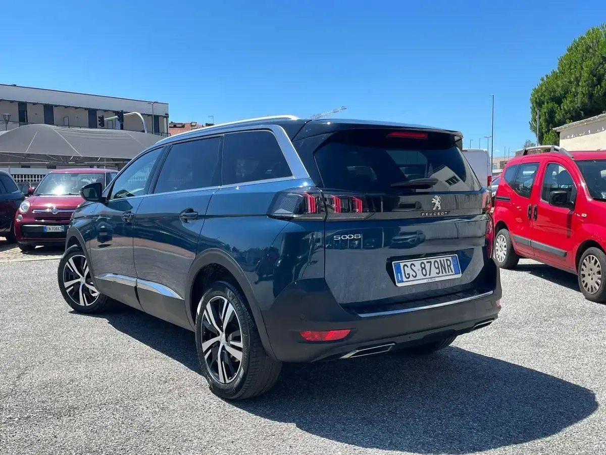 Usata Peugeot 5008 GTi 131 CV (96 kW) 2024 Blu/azzurro SUV