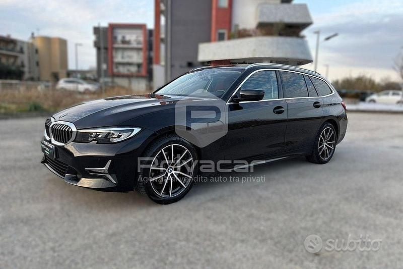 Usata BMW 320e Luxury Line 190 CV (139 kW) 2021 Nero Station wagon