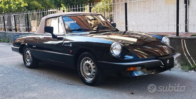 Usata Alfa Romeo Spider 101 CV (74 kW) 1987 Cabrio