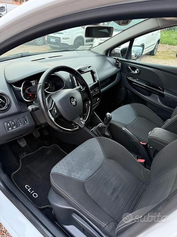 Usata Renault Clio GrandTour 90 CV (66 kW) 2014 Bianco Station wagon